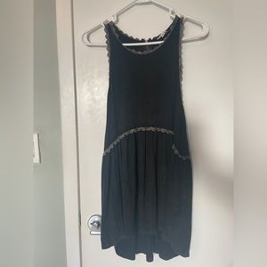 POL Black Sleeveless Blouse